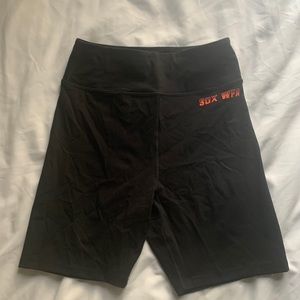 SARAH’S DAY X WHITE FOX BIKER SHORTS